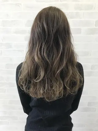 ミディアム カラー 玉城 和磨のヘアスタイル