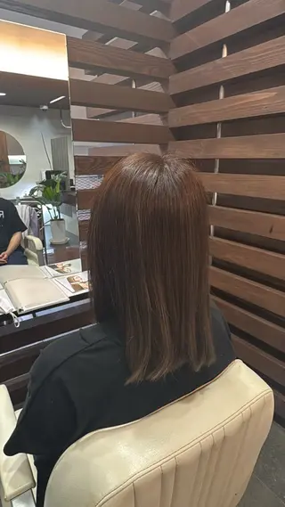 カラー 岡田 望夢のヘアスタイル