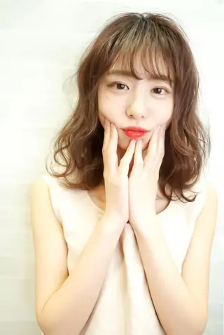 ミディアム 村山 美空のヘアスタイル