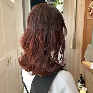 セミロング カラー 井手 孔介のヘアスタイル