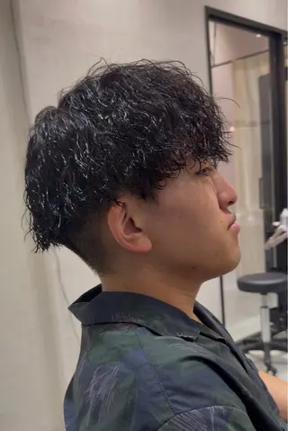 パーマ メンズ 保坂 瞭のヘアスタイル