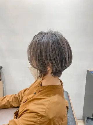 ショート シノハラ ガクト ショート/白髪ぼかしのヘアスタイル