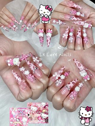 ネイル LE LUXE  NAILSのネイルデザイン