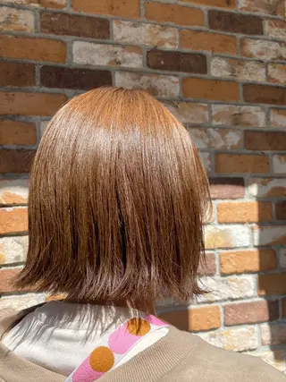 ショート カラー 長谷川 礼子のヘアスタイル
