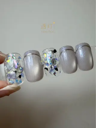 ネイル 透灯 TOUTOU 🪄のネイルデザイン