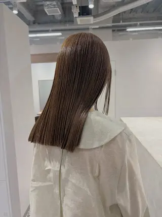 ミディアム カラー 砂原 ひよりのヘアスタイル