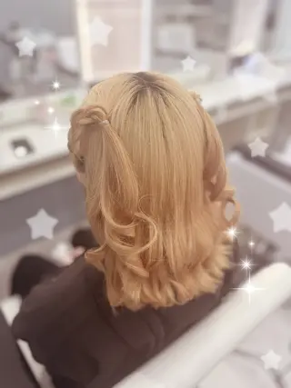 ミディアム ヘアアレンジ 岡本 葵朱花のヘアスタイル