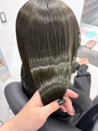 ミディアム カラー ヘアアレンジ 透明感カラー/顔周り カット🌸サクラ🌸のヘアスタイル