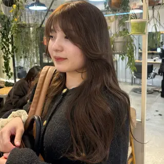 ロング 盛れる透明感カラー momokaのヘアスタイル