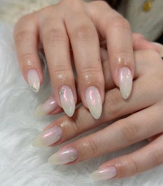 ネイル LAVISH sakiのネイルデザイン