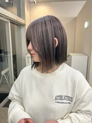 ミディアム カラー 長山 茉白のヘアスタイル