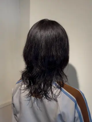 セミロング パーマ 田村 汐織のヘアスタイル