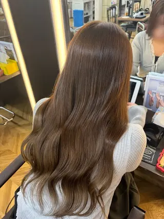 ロング カラー 佐藤 夢夏のヘアスタイル