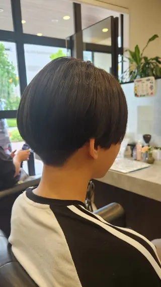 ショート 橘 莉穂のヘアスタイル
