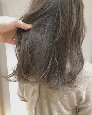 ミディアム カラー akane/ボブ /ブラウンベージュのヘアスタイル