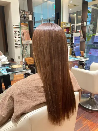 ロング 成沢 モニカのヘアスタイル