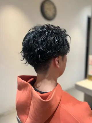 パーマ メンズ 小嗣 篤輝のヘアスタイル
