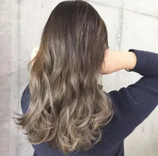 ミディアム カラー タカツド ユウキのヘアスタイル