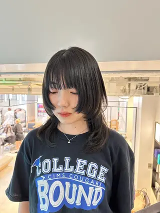 ミディアム カラー ヘアアレンジ ハイトーン特化 pepe🎀のヘアスタイル