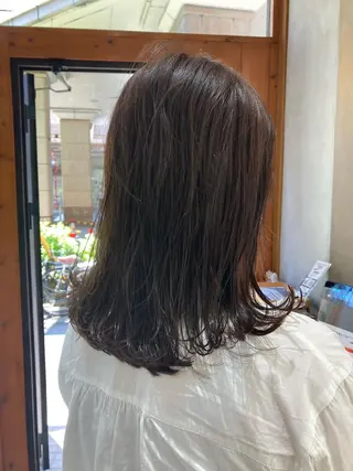 セミロング 金子 歩実のヘアスタイル