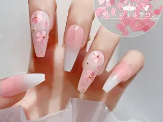 ネイル More Glam 高田馬場店のネイルデザイン