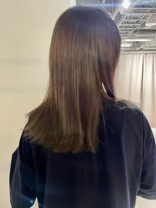 セミロング カラー kana .のヘアスタイル