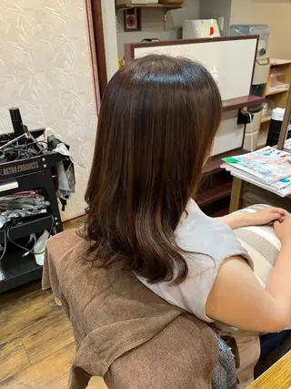 セミロング カラー パーマ 大人女子&髪改善専門 Nobuフリーランスのヘアスタイル