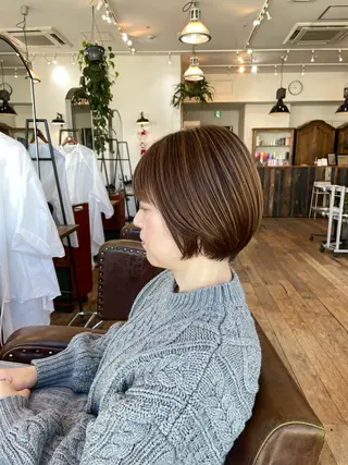 ショート 抜きっぱなしブロンド /ハイトーン/カナタのヘアスタイル