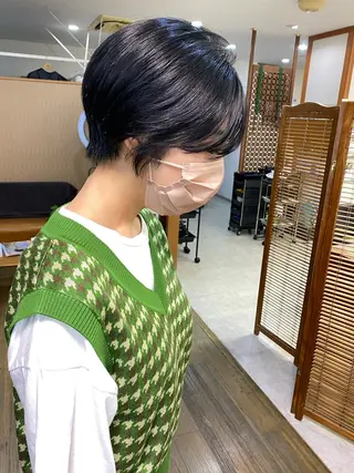 ショート ブリーチカラー🫧 森　凪沙のヘアスタイル