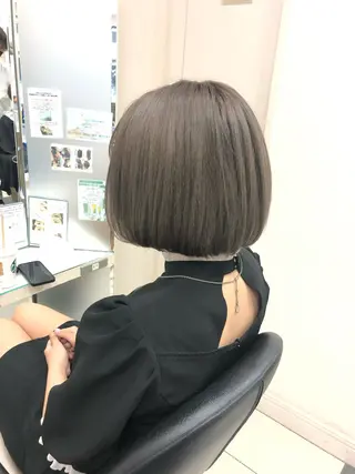 ミディアム カラー 渕向 克海のヘアスタイル