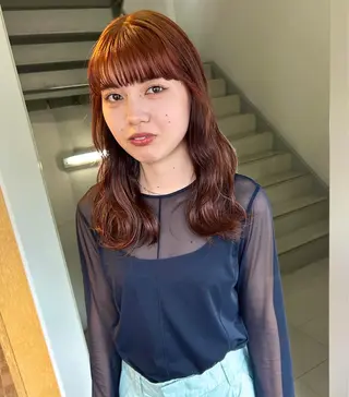 セミロング カラー パーマ ヘアアレンジ デザインカラー/ボブ ブリーチカラー/ユリのヘアスタイル