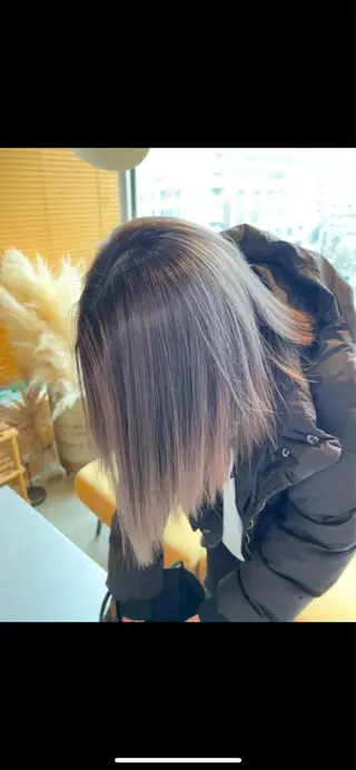 カラー ハイトーン belle ナホのヘアスタイル