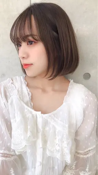 ミディアム ❄️THEATER 透明感カラー❄️のヘアスタイル