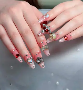 ネイル Julie NailSalonのネイルデザイン