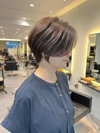 ショート 襟足でお悩みの方✂︎ くびれ職人ハシモトのヘアスタイル