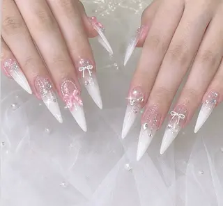 ネイル Nailsalon グリンのネイルデザイン