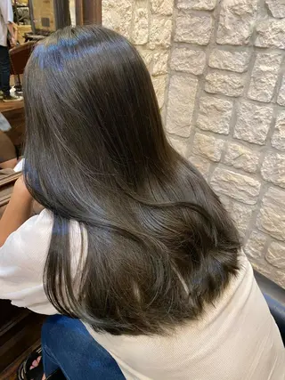 ロング カラー ブリーチカラー⸜♡⸝ クルミ🐍のヘアスタイル
