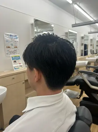 ミディアム メンズ トミオカ ⸌⍤⃝⸍のヘアスタイル
