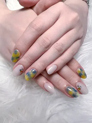 ネイル Tumake🩶 Natsumi𖤐⡱のネイルデザイン
