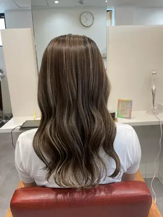 ショート 村上 由希のヘアスタイル