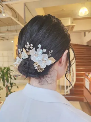 ヘアアレンジ ミディアム 岡田 奈々のヘアスタイル