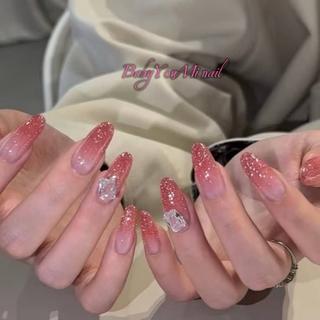 ネイル 相沢 さやかのネイルデザイン
