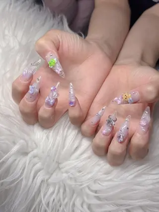 ネイル Lee Nailsのネイルデザイン