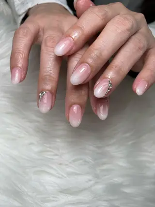 セミロング ネイル BELLUNA Mizuki❤︎のネイルデザイン