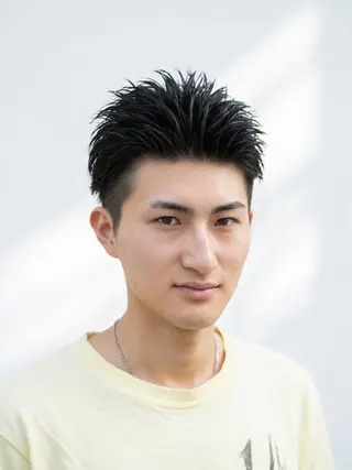 ショート 鈴木 まさしのヘアスタイル