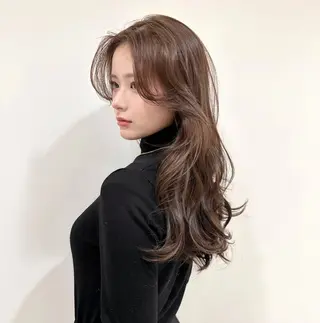 ロング 山下 凪澄のヘアスタイル