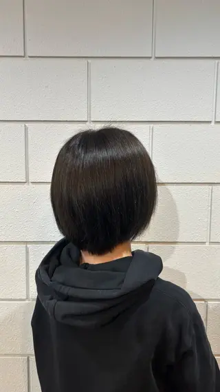 ショート カラー 平野 礼のヘアスタイル