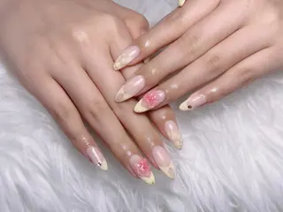 ネイル Genie Mika Nailsのネイルデザイン