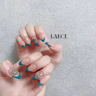 ミディアム ネイル Lance nailのネイルデザイン