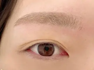 アイブロウ THINK EYE スタッフのマツエク・マツパデザイン